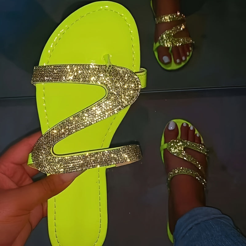 Sparkle in Comfort: Chic Women's Rhinestone Flat Sandals - Slip-On, Open-Toe, Perfect for Summer Beachwear & Casual Elegance