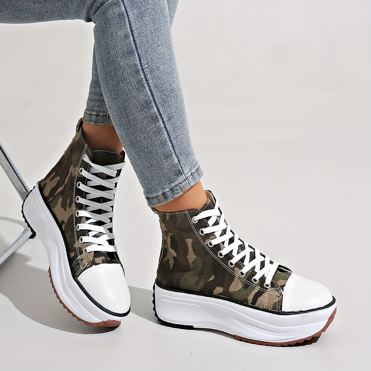 Trendy High Top Women's Canvas Sneakers: Secure Lace-Up, Flat Platform Sole, & Stylish Solid Color Design for Everyday Comfort